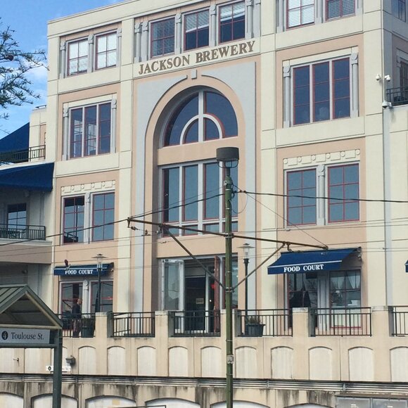 Meet your Posher, Michel - Picture 1 of 10